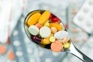 Antibiotici e intestino irritabile: il legame parte dall’infanzia
