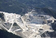 Affari in polvere: il marmo svenduto delle Apuane MARMO