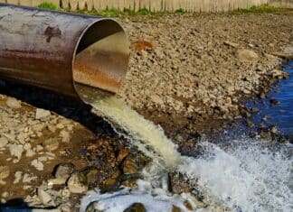 Pfas, in Francia cittadini contro Tefal: “Lo stabilimento inquina il territorio” inquinamento pfas