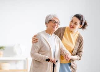 Caregiver, per il governo la cura si misura in chilometri