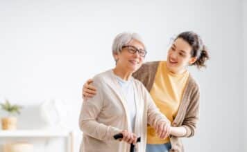Caregiver, per il governo la cura si misura in chilometri