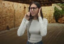 Cellulari, Cassazione: i produttori devono informare sui rischi delle onde