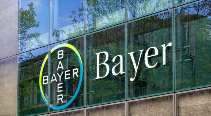 Pesticidi, dopo i Monsanto Paper la Bayer ci riprova PESTICIDI BAYER