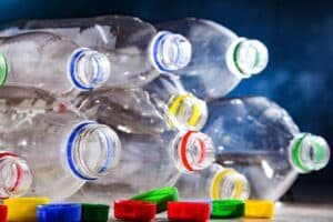 Plastica riciclata? Così Coca-Cola, Nestlé e Danone cambieranno le etichette