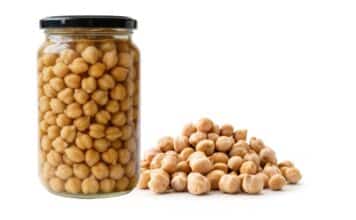 Pesticidi nei ceci: peggio i secchi, ma la scatola non basta